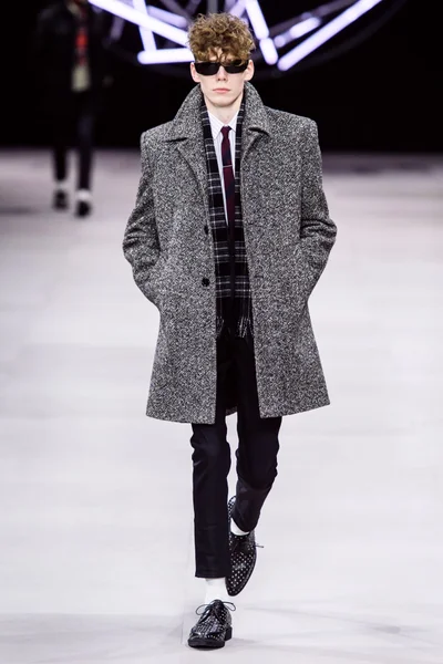Look 41